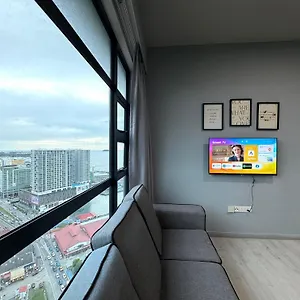 Apartment Sunset Seaview Vacation @ Jesselton Quay